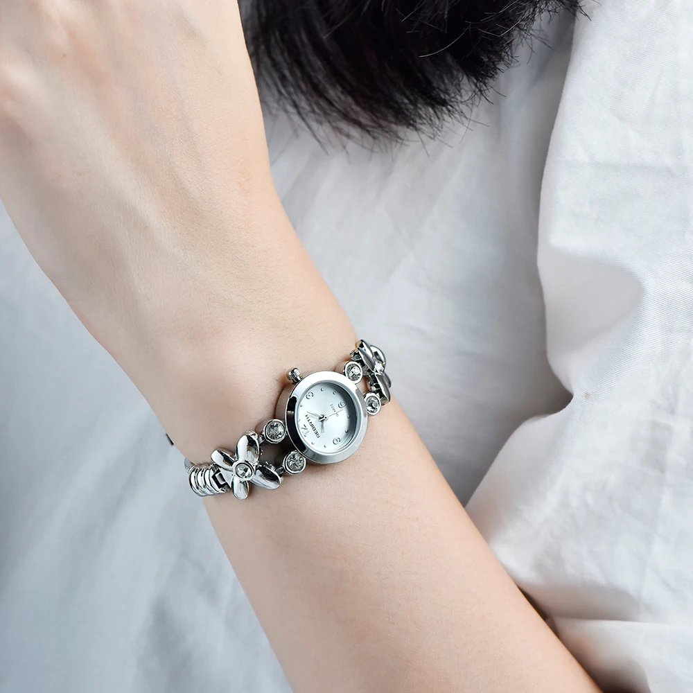 Женские часы браслет Золотые женские с бабочкой и цветком маленькие кристаллы