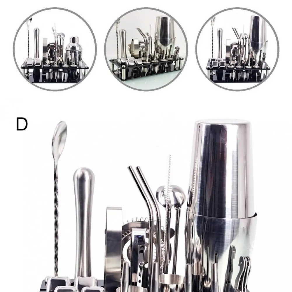 

Kitchen,Dining & Bar