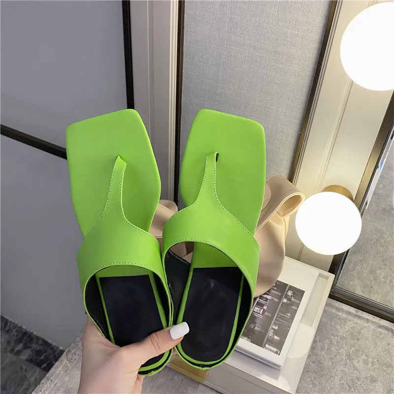 Новинка 2020 года Фирменный дизайн Женские сандалии Тапочки с квадратным носом на