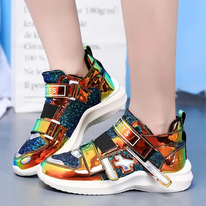 2020 весенние женские кроссовки на массивном каблуке яркие блестящие
