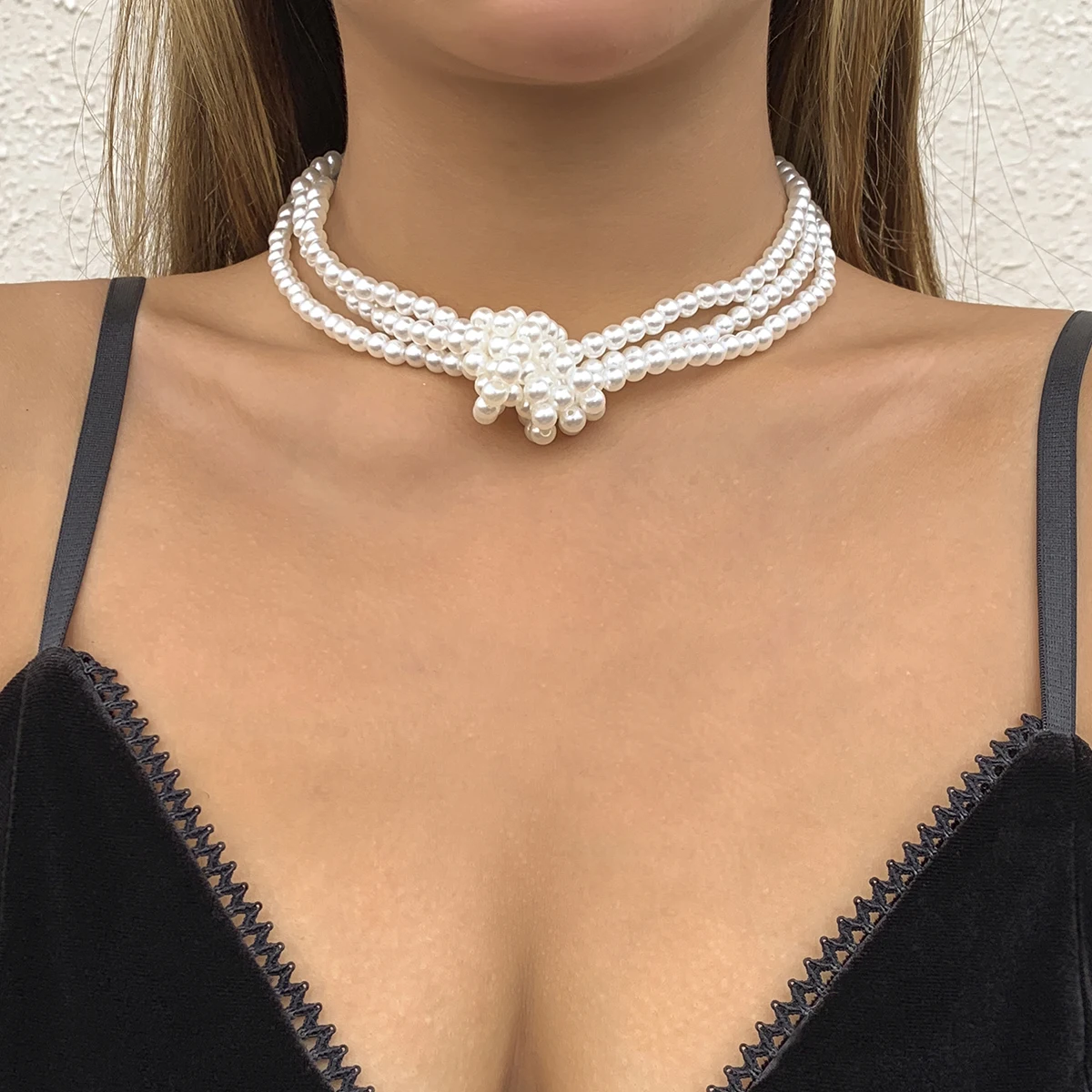 

Pearl Beads Chain Tie Knot Short Choker Necklace for Women Trendy Layered Beaded Chain Necklace on the Neck 2022 Fashion Collar