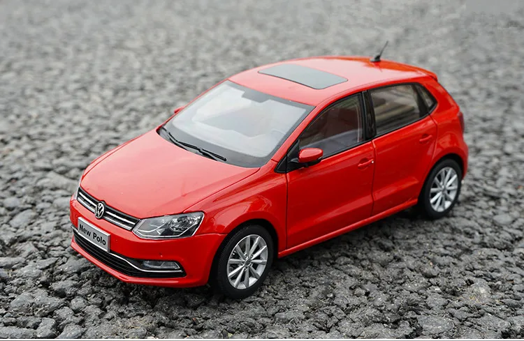 

Original factory authentic classic 1:18 NEW VW POL O 2016 red diecast sedan car model for gift, toys