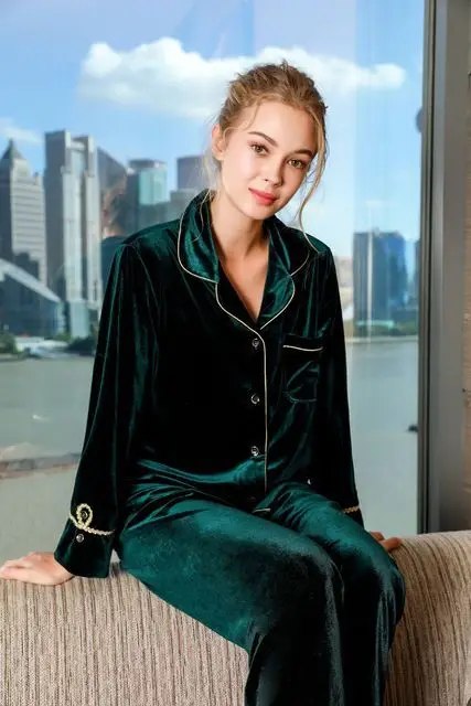 

Women Velvet Pajamas Set 2 Piece 2020 Autumn Winter Vintage Retro Home Pants Sleepwear Pijamas Night Sleep Wear Nighties