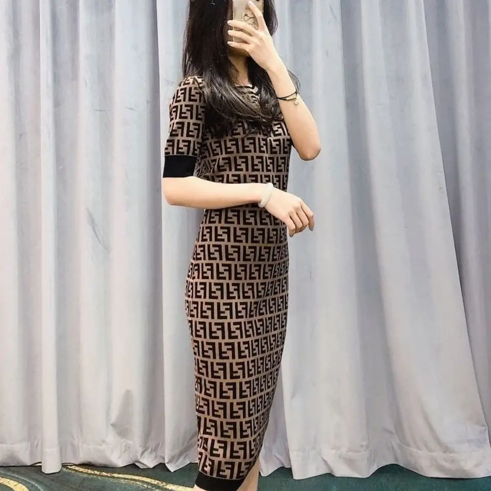 

Net red hot sale double F letter 2021 summer new short sleeve fashion trend slim fit show thin buttock dress trend