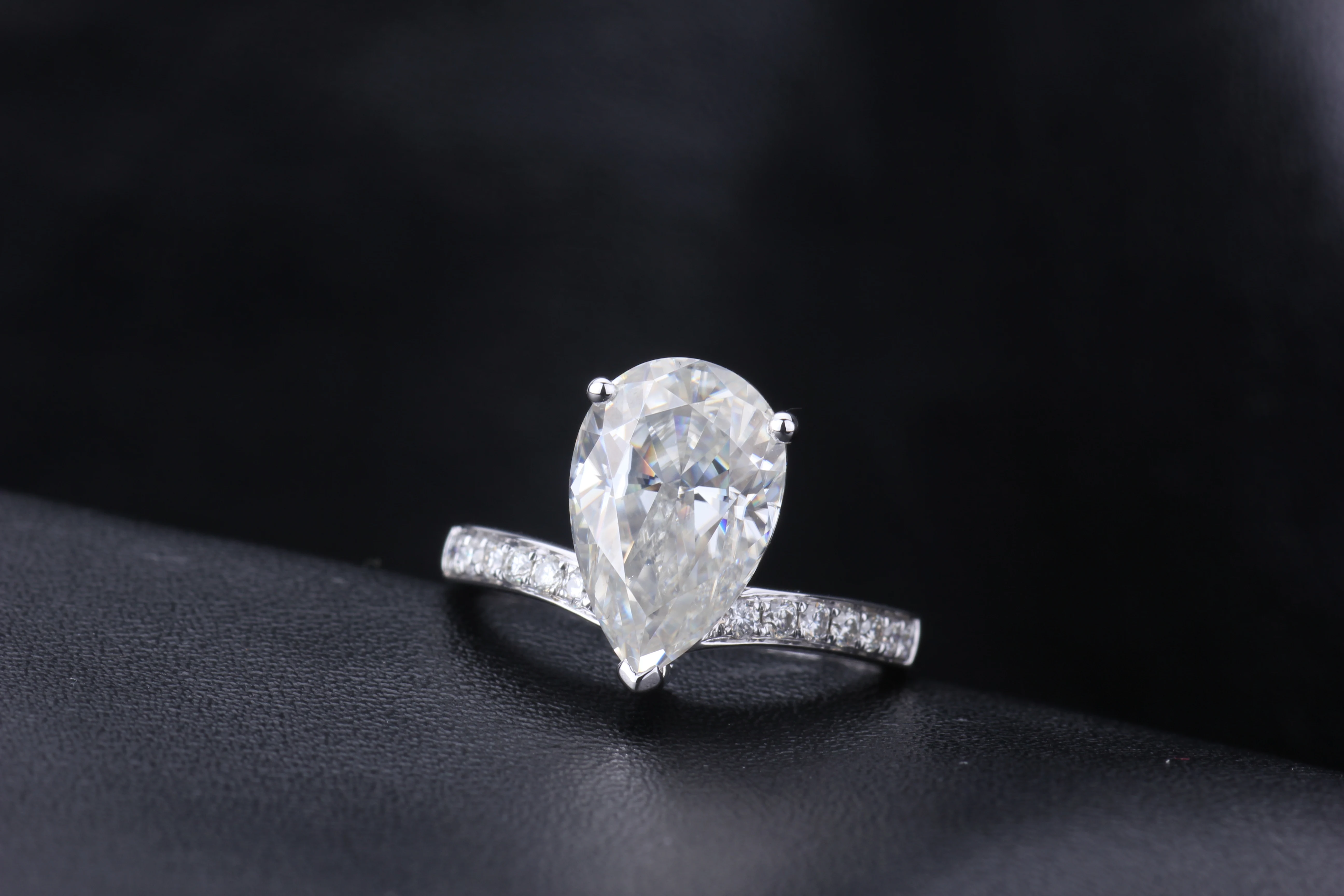 Starsgem драгоценность грушевидная огранка модное 18 К Муассанит кольцо Тест