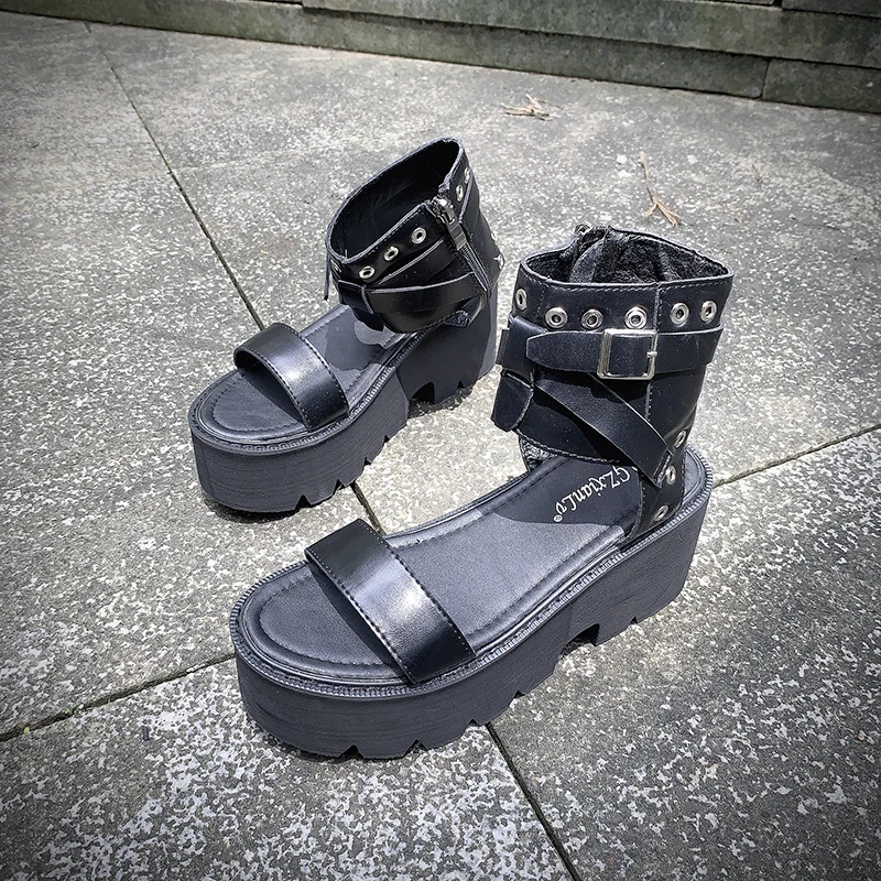 

NIUFUNI Gladiator Rivet Zipper Wedge Women Sandals Fashion Platform High Heels Buckle Casual Rome Shoes For Women Sandales femme