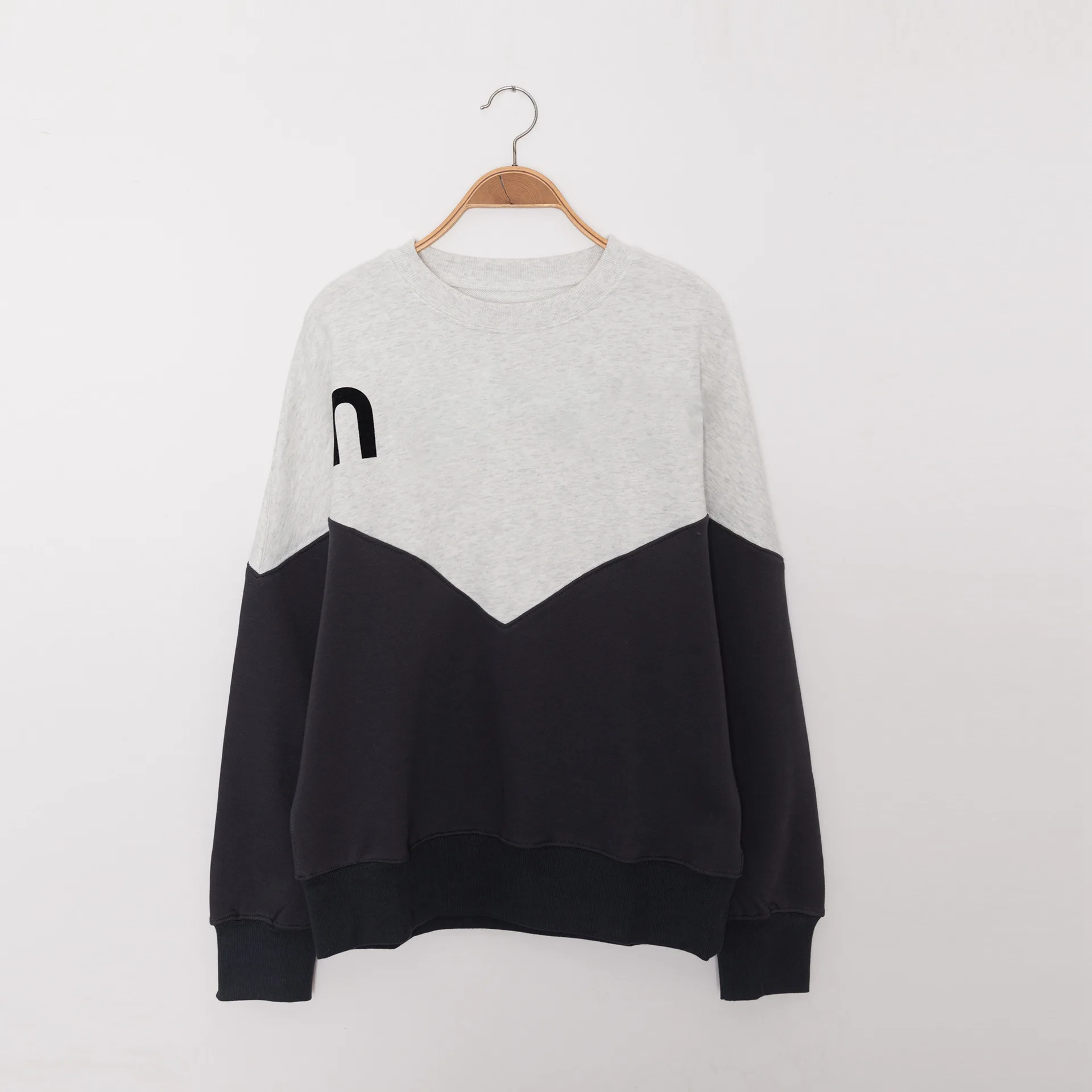 

2020 Autumn and Winter New Fashion Letter Printing Round Neck Loose Casual Women's Sweatshirt