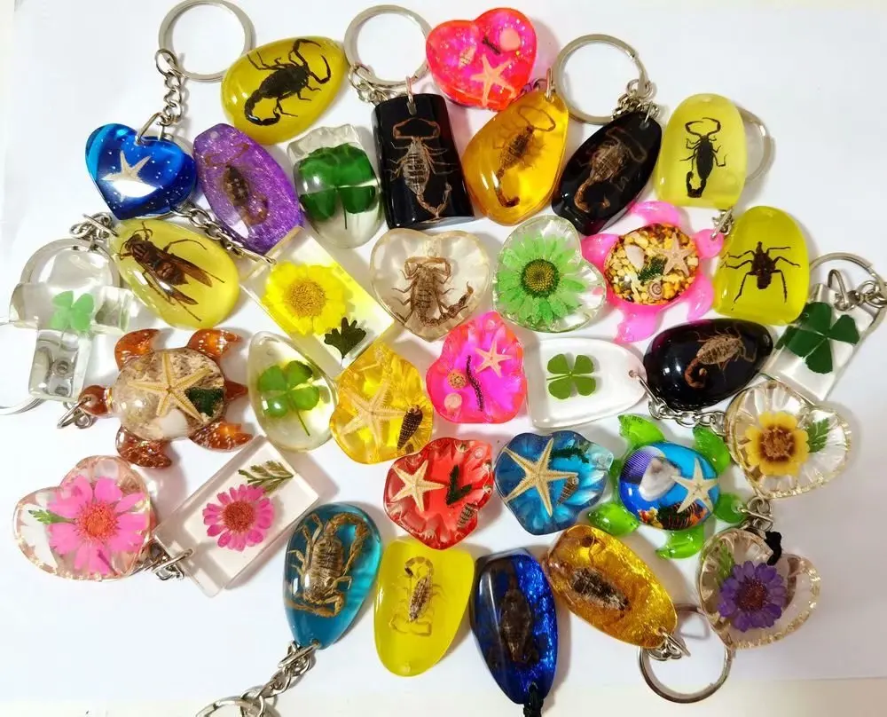 100 Pcs Dried Flowers Real Insect Four Leaf Clover Mixed Colorful Vintage lucid back Style Keychain for Women Gift Jewelry