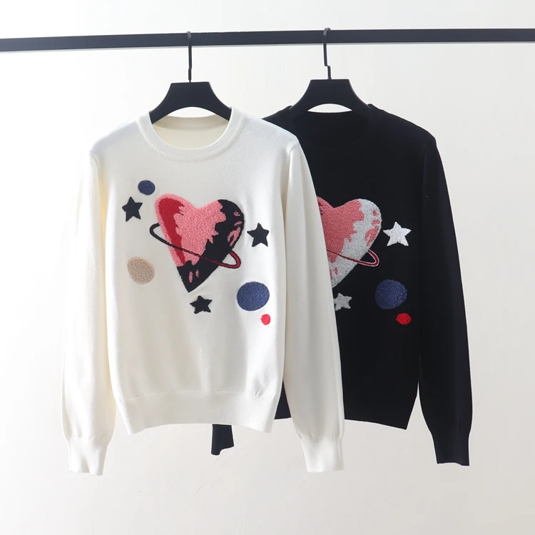 

2021 new Korean round neck love flocking embroidery sweater fashion age reduction outer wear inner wear sweater women