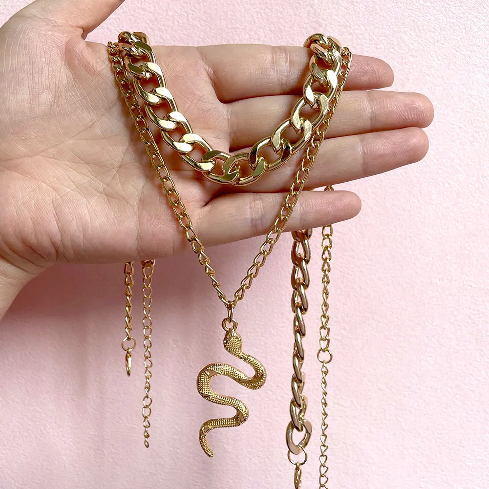 Ожерелье женское многослойное золотистое металлическое в виде дракона змеи |