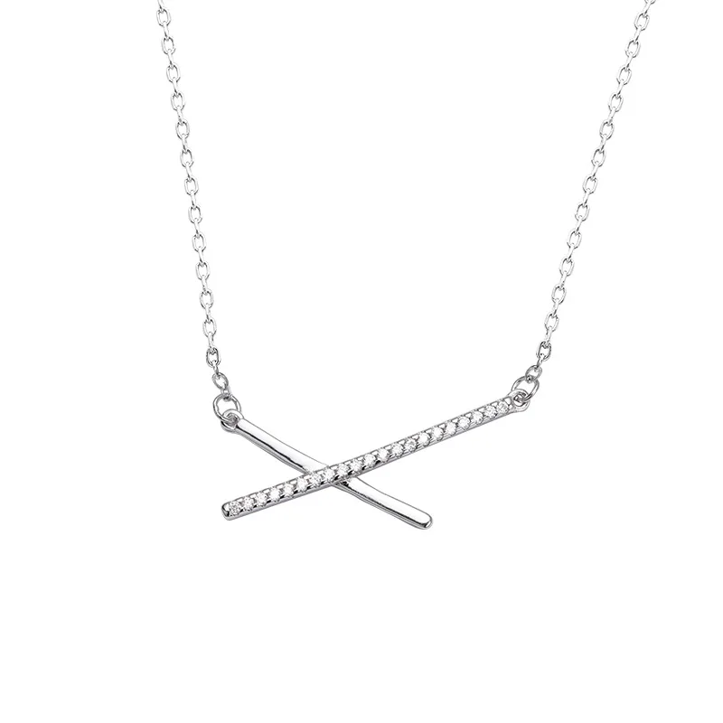 

Temperament Simple Geometric Stripes Cross Pendant Necklace Silver Color Women Clavicle Chain Choker Rhinestone Female Jewelry