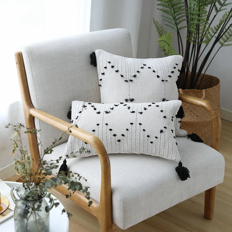 

Geometric Cushion Cover Tassels Woven Cotton Throw for Home Decoration