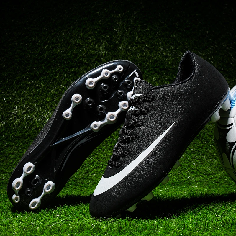 Стильная индивидуальная футбольная обувь с шипами устойчивая дышащая и удобная |