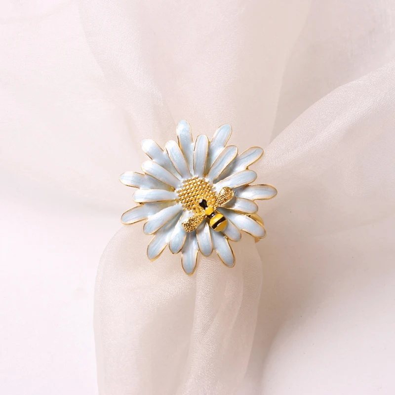 

Hotel Tableware Bee Flower Napkin Buckle Ring Chinese Alloy Daisy