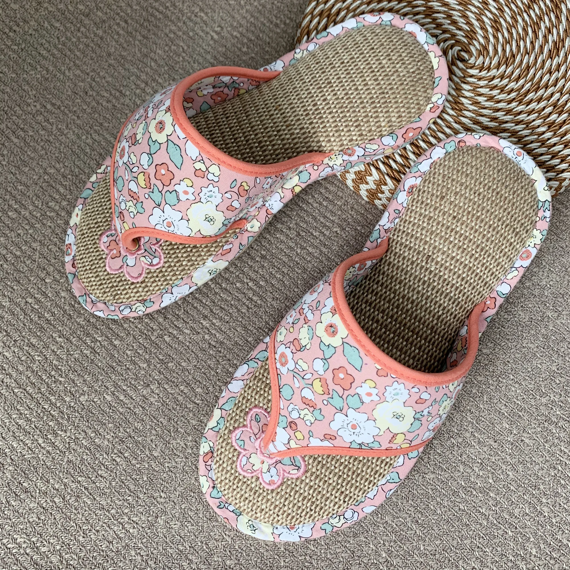 Новейшие пляжные шлепанцы Вьетнамки Женские мягкие льняные летние домашние