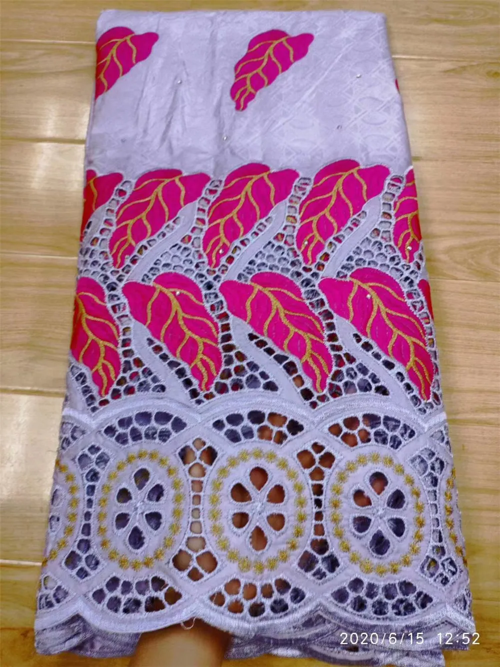 White New Arrival African Bzain riche Fabric with Embroidery Lace Nigerian Dress French Guinea Brocade Dubai 100%Cotton Fabrics |