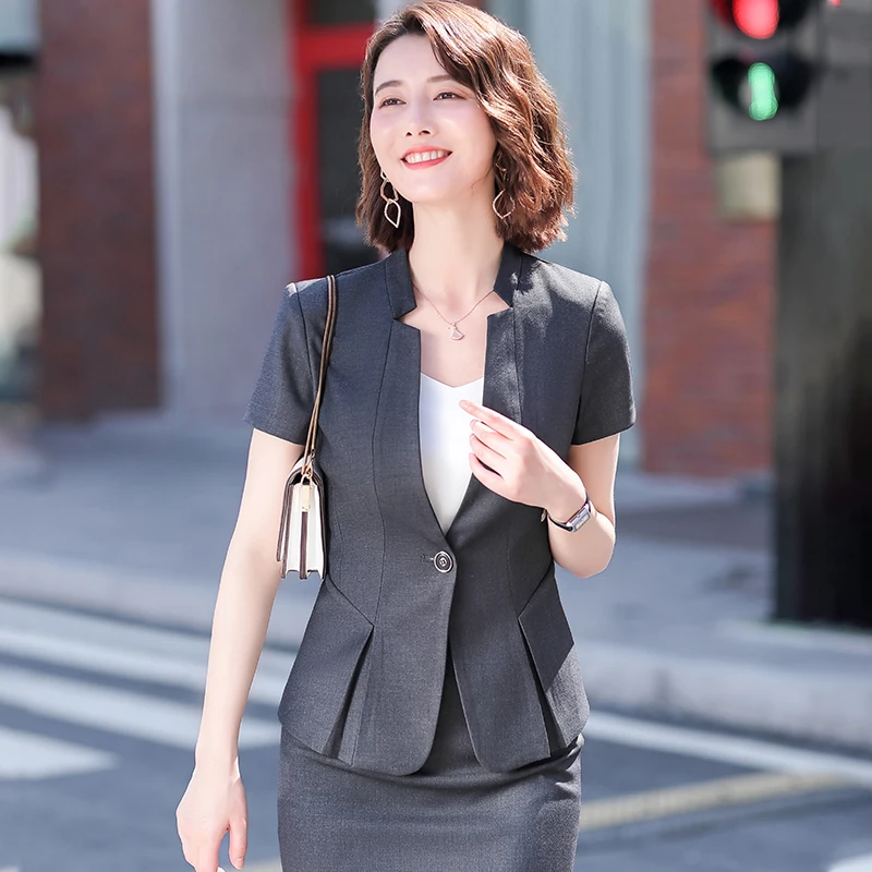 Женский офисный костюм элегантный летний с юбкой серый черный пиджак и офисная