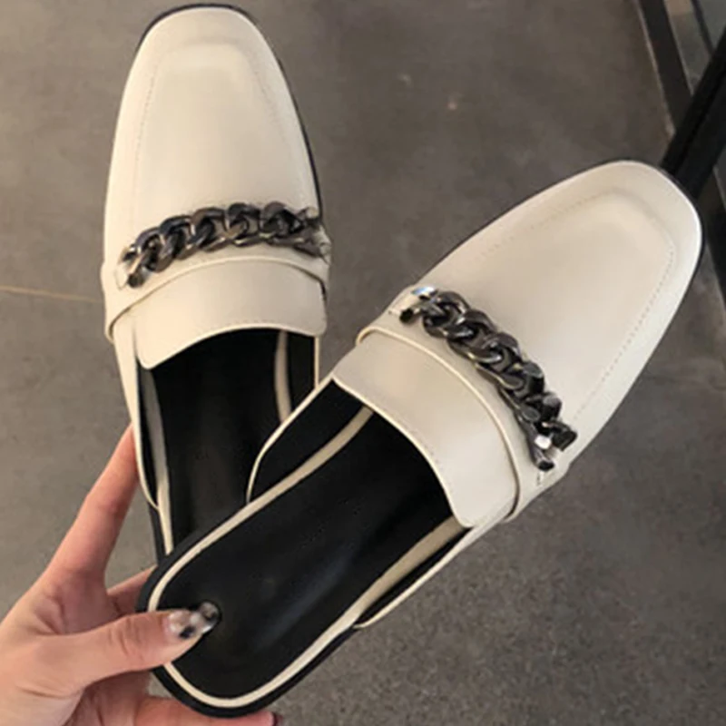 Мюли женские на металлической цепочке повседневные шлепанцы плоская подошва