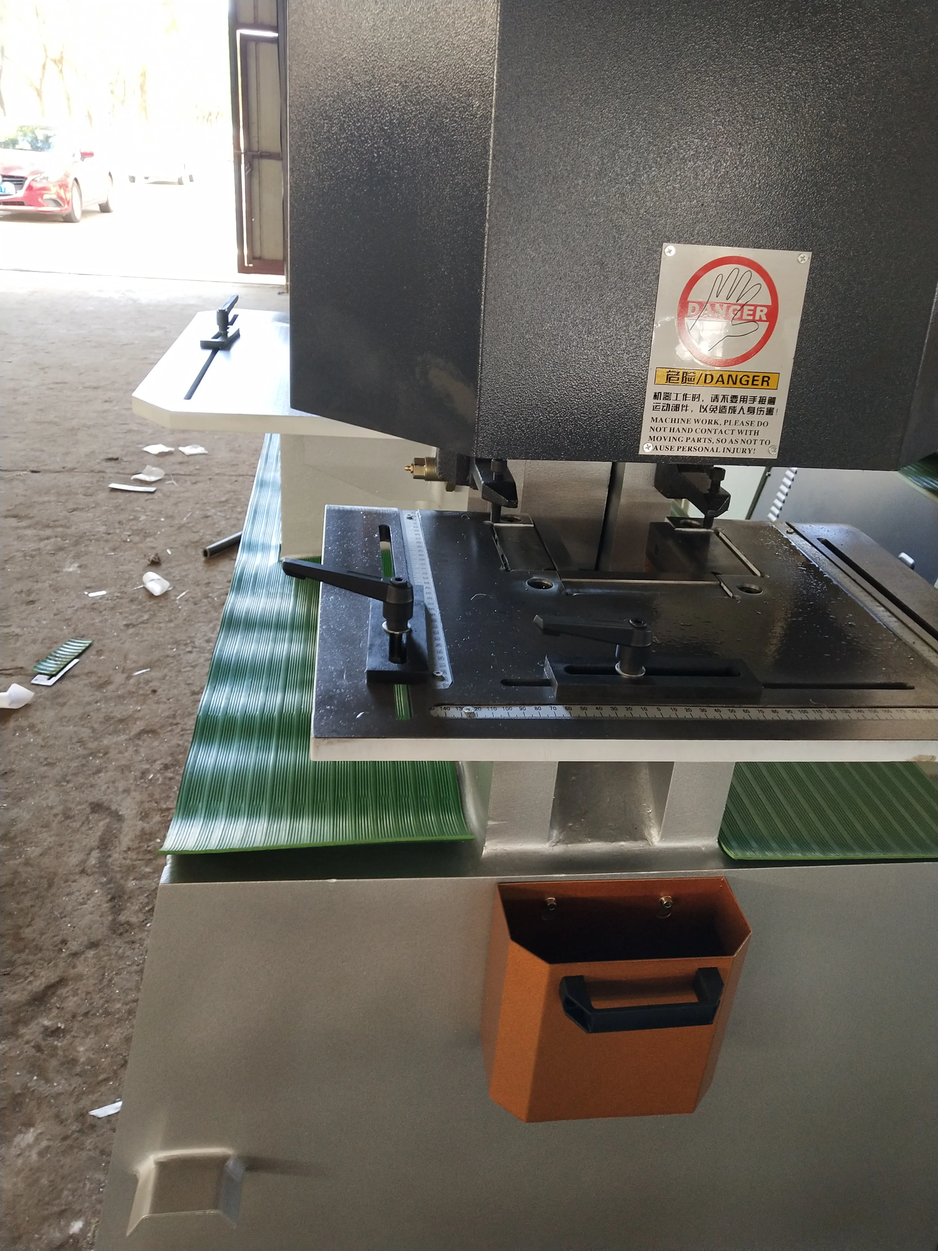 iron worker machine multi function hydraulic combined punching and shearing | Инструменты