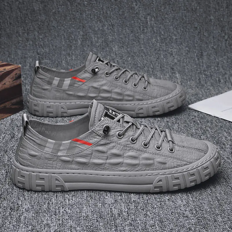 

New Casual Shoes Men's Breathable Four Seasons Fashion Board Shoes Men's Sports Shoes Ice Silk Cloth Men's Shoes