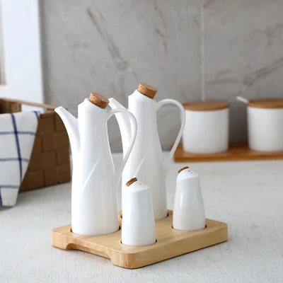 1 Set3 Ceramic Salt Pepper Oil Bottle Set Japan Style Porcelain Olive Soy Seasoning Home Oil Vinegar Bottles Kitchen Cooking Tools - Цвет: 1 Set3