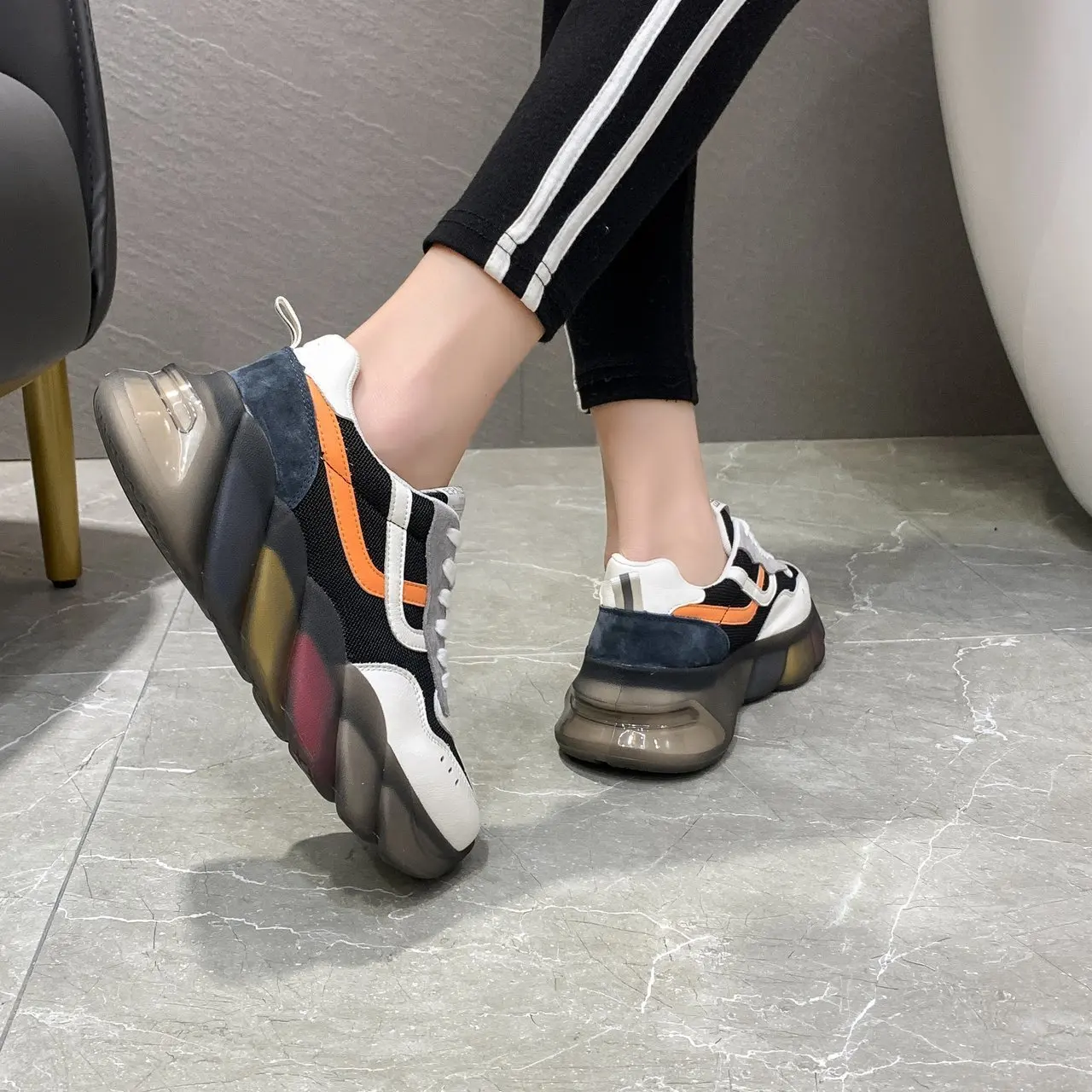 

Fashion Vulcanize Shoes Women Lace-Up Iridescence Outsole EVA Breathable Light Mesh Super High Quality Spring Sneakers 2021 New