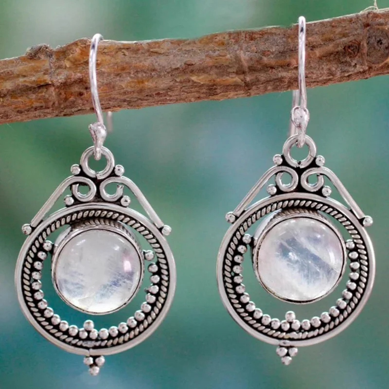 

Retro Moon Moonstone Earrings Girl Temperament Moonlight Pendant Earrings Party Jewelry Accessories Gift 1Pair