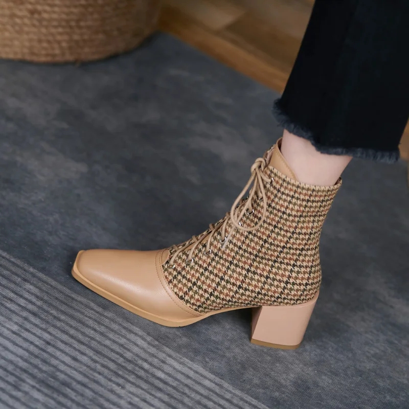 spesifikasi Sepatu Bot Musim Dingin Sepatu Bot Kulit Asli Sepatu Wanita Sepatu Bot Tumit Tebal Sepatu Bot Wanita Modis Baru Musim Gugur 2021 Renda Ujung Persegi