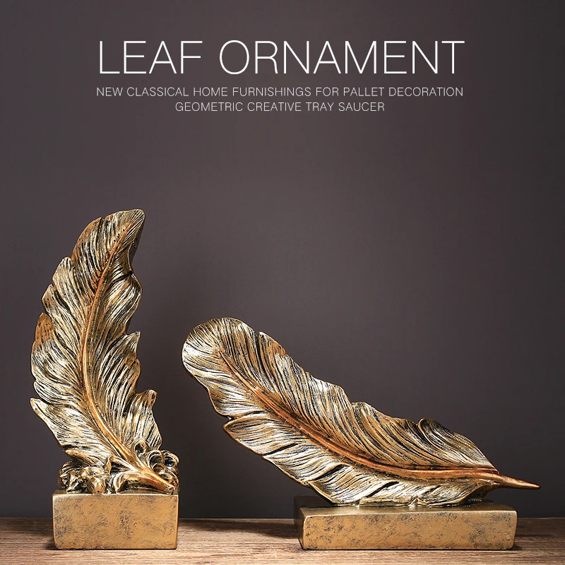 Современные роскошные полимерные статуэтки с золотыми и синими перьями