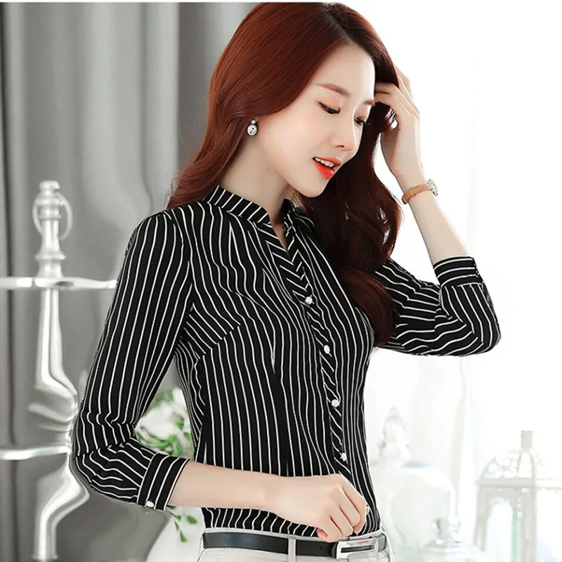 Женская блузка в полоску с длинным рукавом и V-образным вырезом |