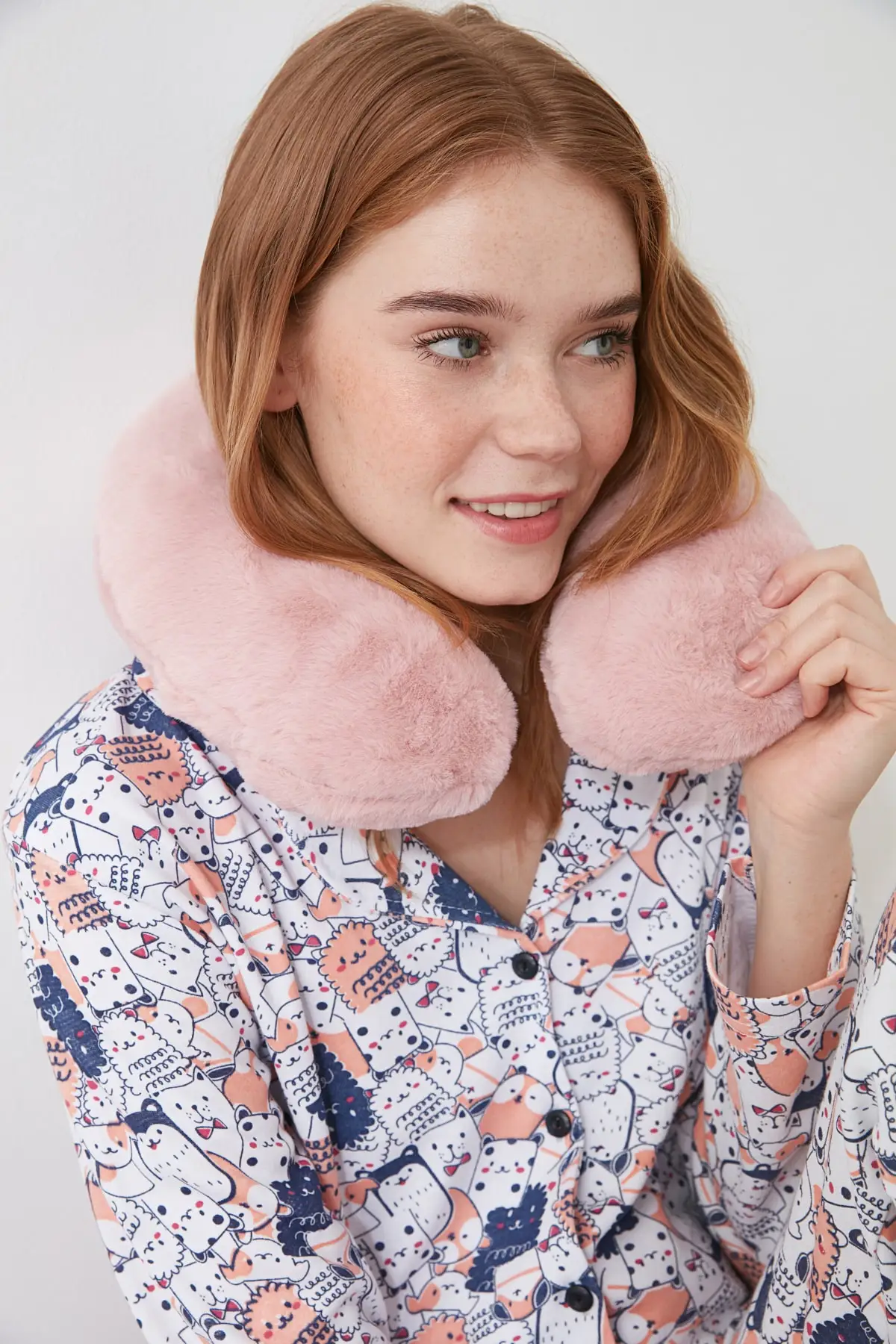 

Trendyol Neck Cushion Other Accessories THMAW21DA0022