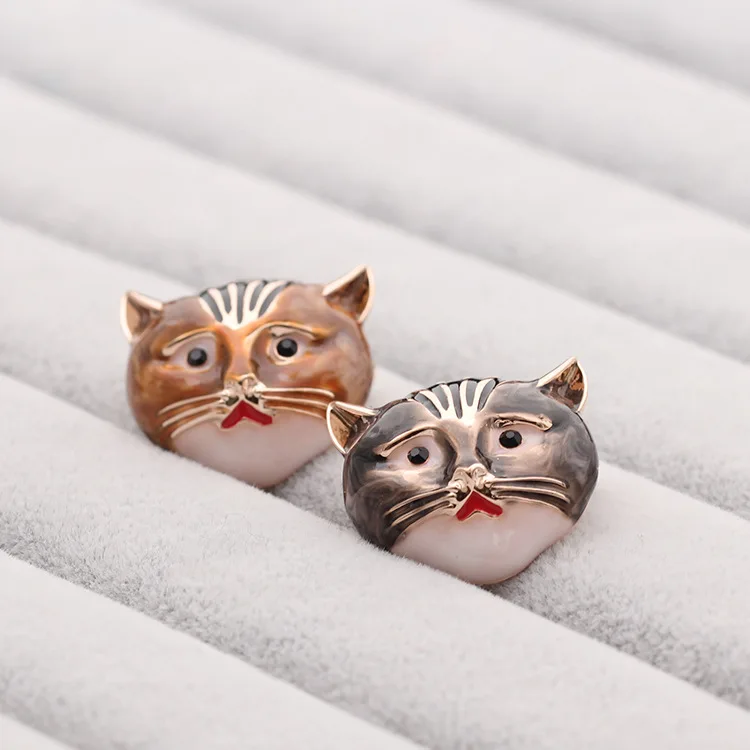 Брошка мультфильм милый кот эмаль булавки для женщин и мужчин значок девушки