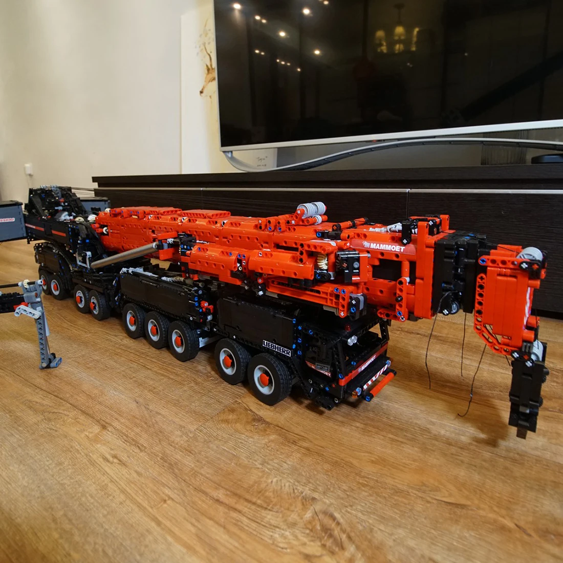 7692Pcs Mammoth Giant Crane Building Blocks Small Particle Kit For Children Educational Toys Birthday Gift- Red (Static Version) | Игрушки и