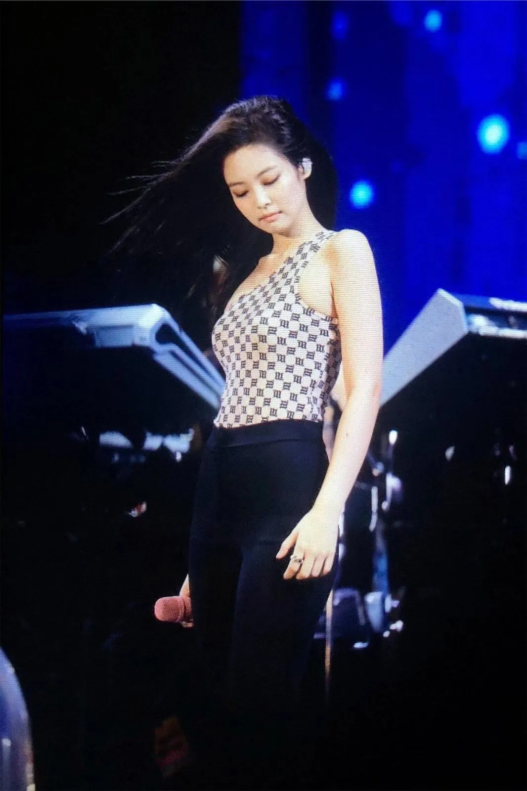 Kpop Blackpink Дженни летний Готический стиль с лямкой на одно плечо по диагонали футболка Женские сексуальные колготки футболки топы танцевальное шоу Женская Ретро-футболка