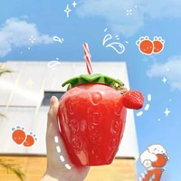 red strawberry straw cup plastic cup cute female hand held milk tea cup