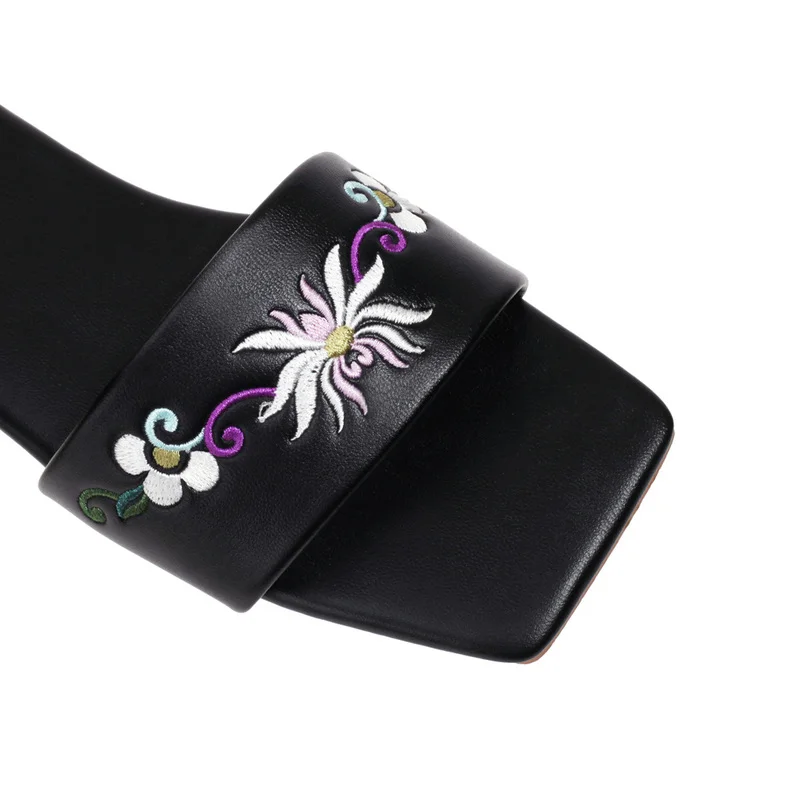 

Fashion Slippers Open-toe Flat Slippers New 2021 Ladies Summer Outside Modern Slippers for