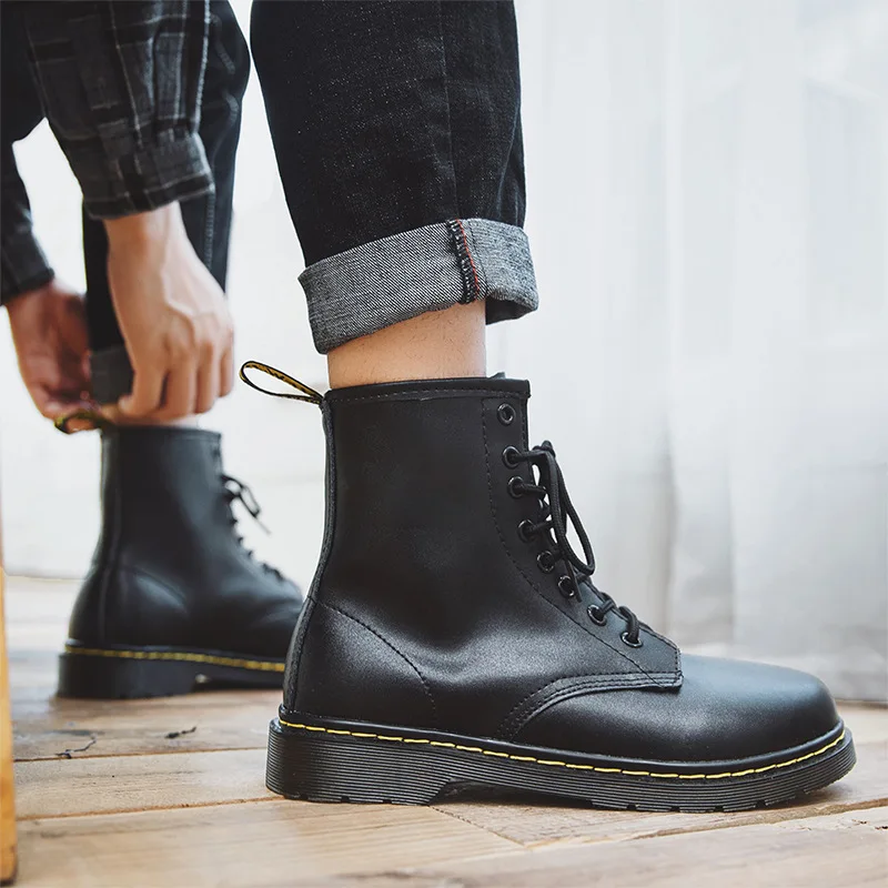 

Genuine Leather Martin Boots Men Winter Plush Snow Boots Waterproof Ankle Shoes Lace Up Men Short Boots Fashion Suede Men Shoes