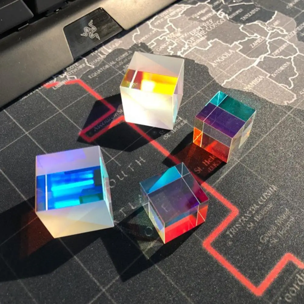 

Dichroic Glass 5~25mm Optical Color X-Cube Four Side Polished Prism For Teaching Experiment Cube Rainbow Glass Wholesale