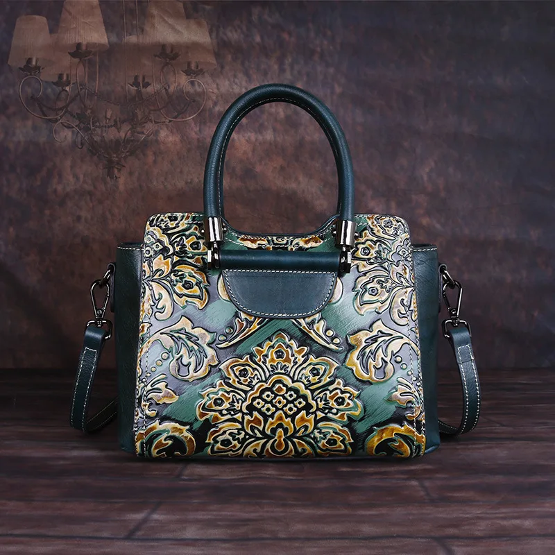 

2020 new personalized embossed vintage leather handbag hand-rubbed color first layer cowhide fashion messenger bag female