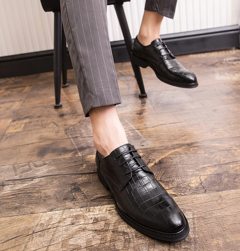 Men Dress Shoes Wedding Oxford Shoes Lace-Up high quality business Casual Shoes Mens Formal Shoes Flats Party Office Shoes 38-47