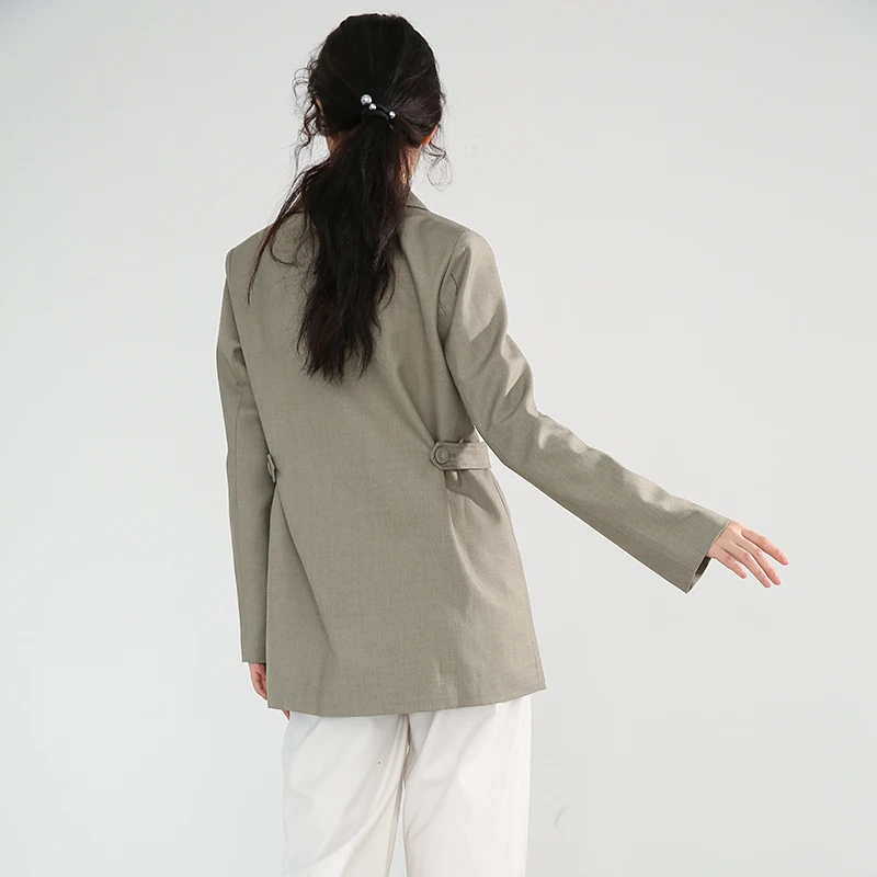 

[EAM] Women Green Double Breasted Leisure Blazer New Lapel Long Sleeve Loose Fit Jacket Fashion Spring Autumn 2021 1W51606