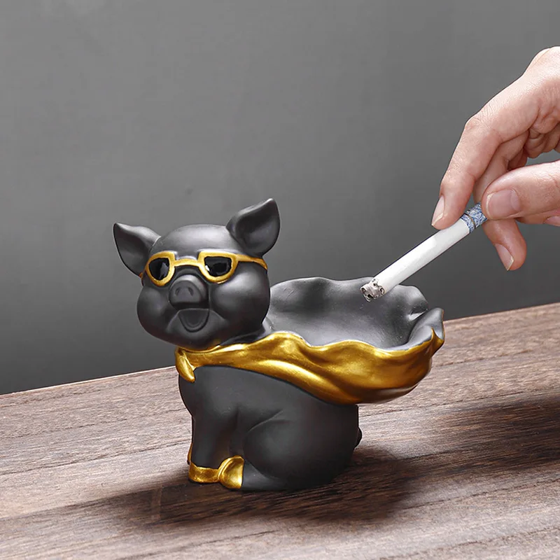 

Fun Sunglasses Pig Ceramic Tabletop Decorative Ashtray Personality Cartoon Pig Ashtray