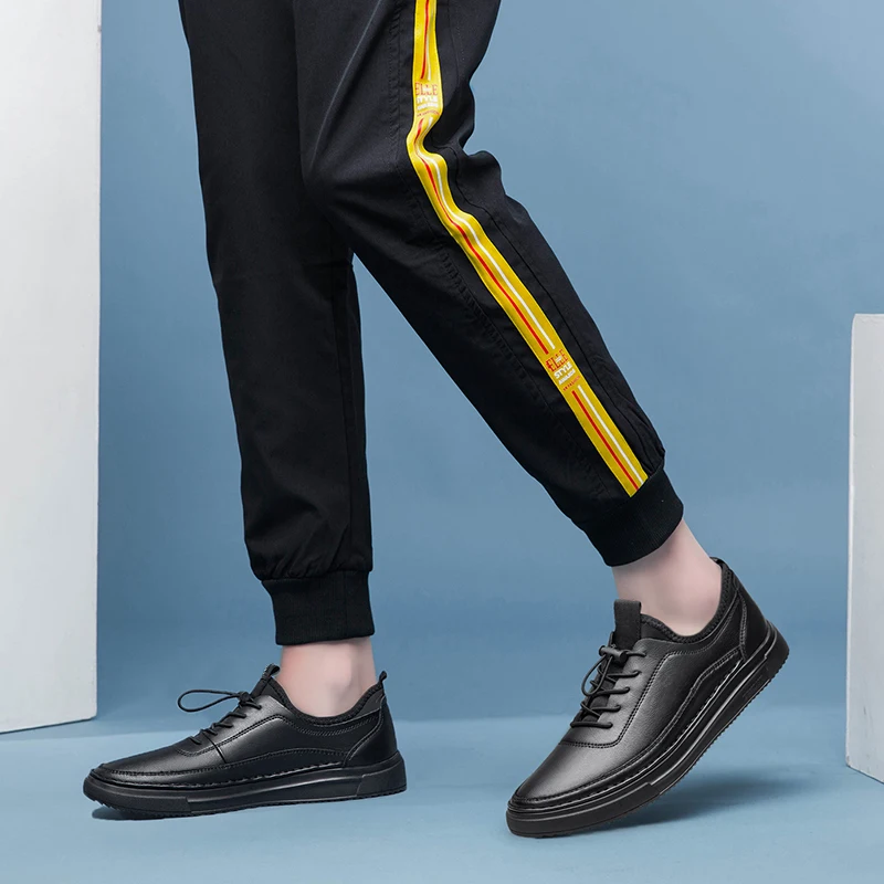 Мужские кожаные повседневные туфли уличные удобные белые кроссовки на плоской