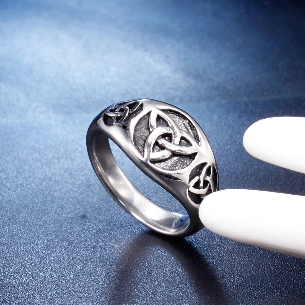 

Cheaper Price New Design Flower Viking Totem Titanium Stainless Steel Ring For Cool Men Boy Celtic Symbol Ring Best Friend Rings
