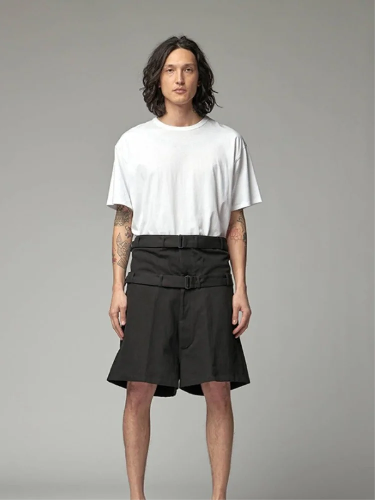 Men's new 2020 casual shorts with double waist and head stitching small crowd design loose stage style dark fashion shorts