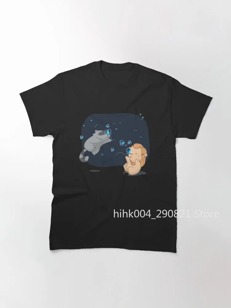 

Классическая футболка с бабочками
