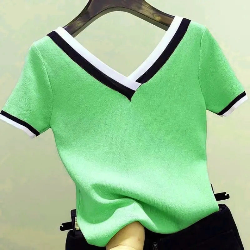 

Fashion Stripe Short Sleeve Knitted T-shirt Women Korean Style Elastic Slim Tee Female 2021 New Summer Sexy V-Neck Knitwear Tops
