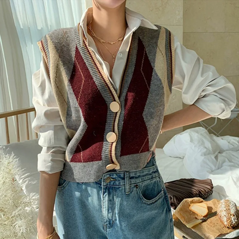 

Women Casual Sweater Vests New Arrival 2021 Autumn Vintage Style V-neck Single Breasted Loose Ladies Knitted Cardigans W533