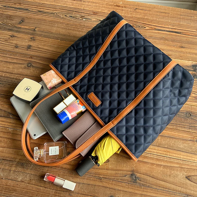 

2021 new nylon rhombus large capacity casual all-match lady out to work commute single shoulder tote bag