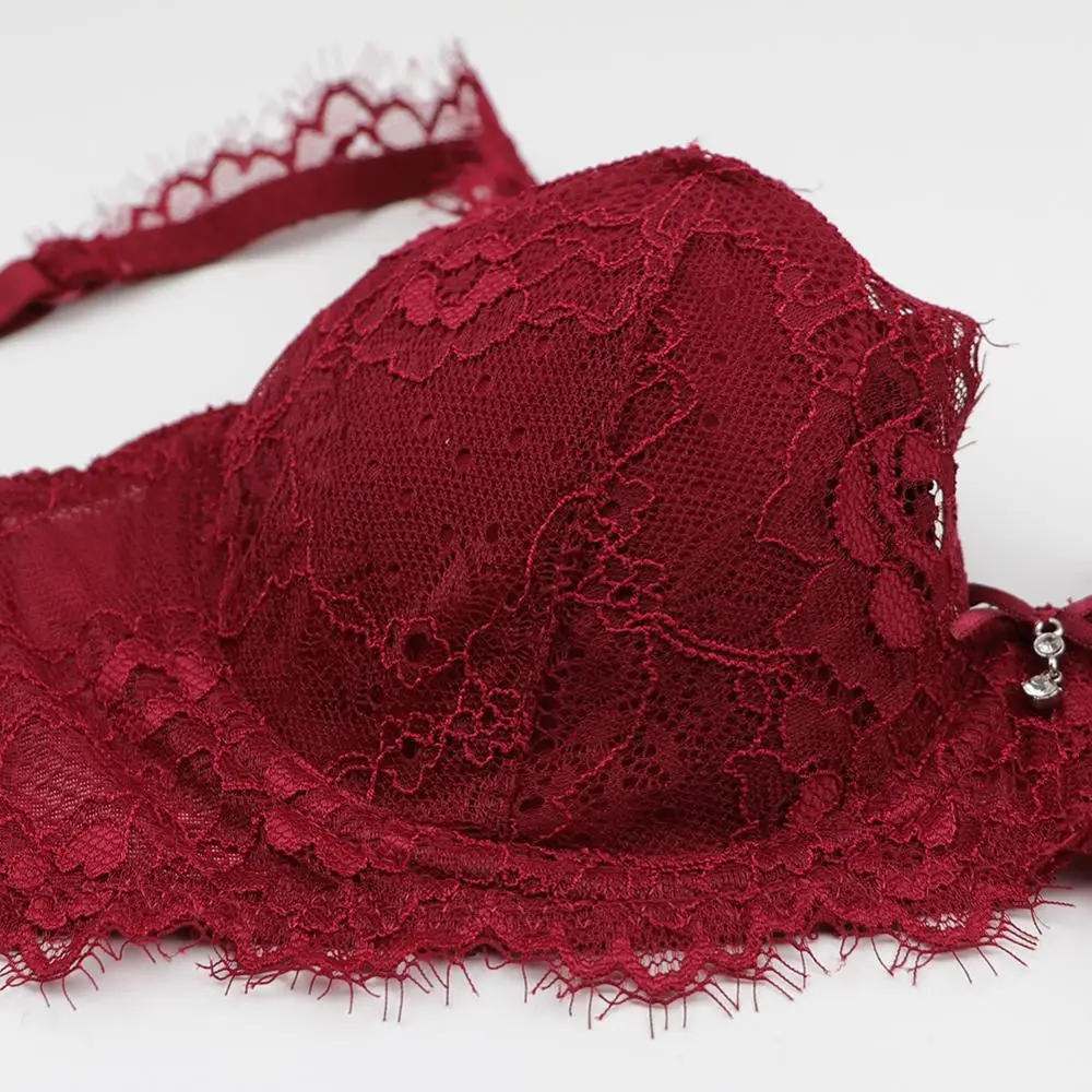Комплект сексуального кружевного нижнего белья бюстгальтер трусики чулки